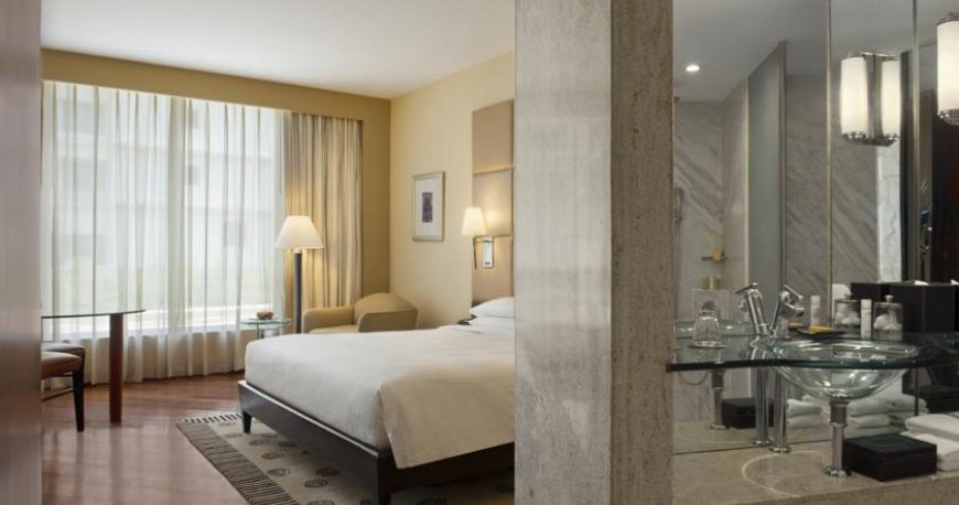 رستوران هتل حیات ریجنسی بمبئی رستوران هتل حیات ریجنسی بمبئی