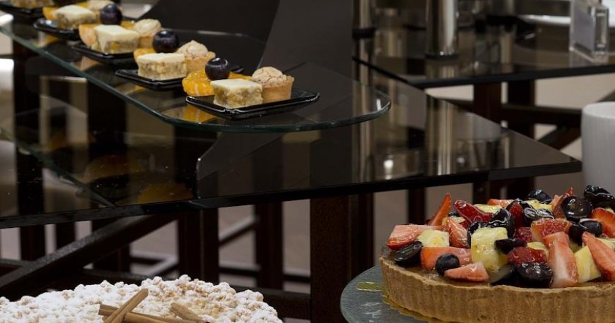 رستوران هتل رادیسون بلو استانبول