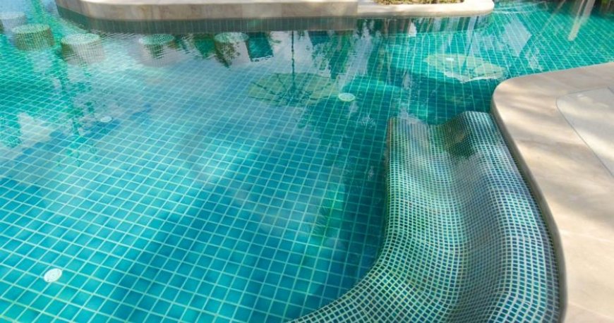 استخر هتل ایبیس ساموئی