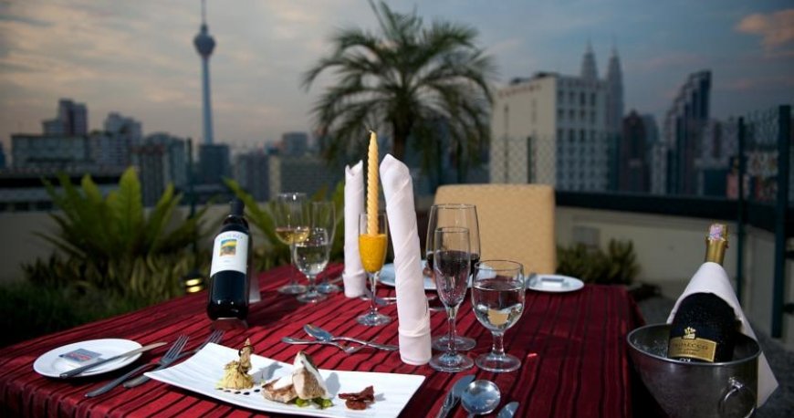 رستوران هتل ملیا کوالالامپور رستوران هتل ملیا کوالالامپور