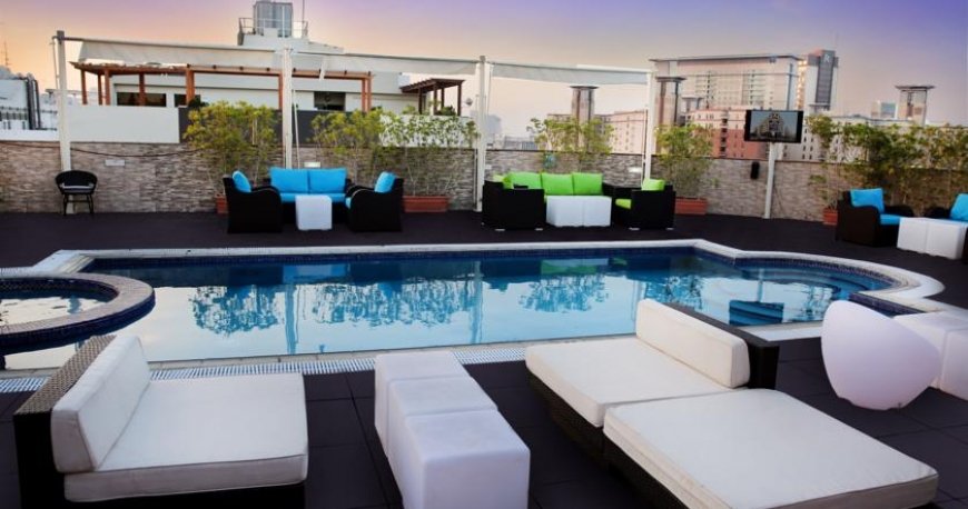 استخر هتل سان اند سندز داون تاون دبی