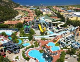 هتل آکوا فانتزی