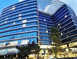 هتل دبل تری بای هیلتون - مدا