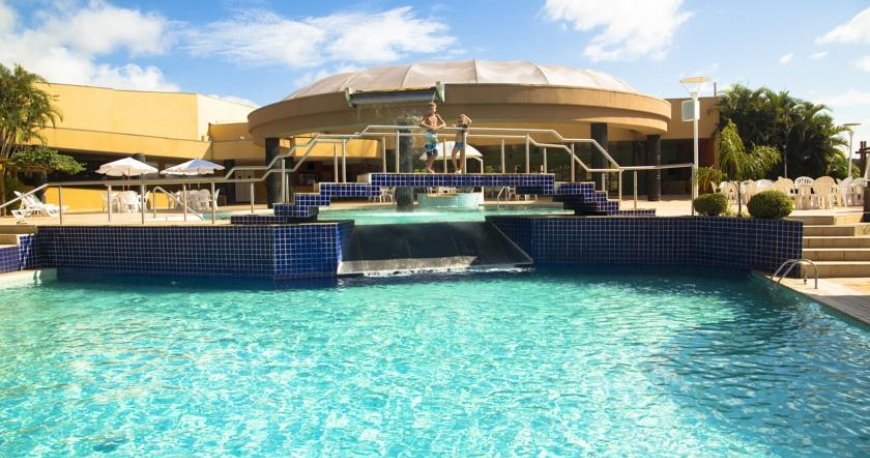 استخر هتل مابو ترماس ایگواسو استخر هتل مابو ترماس ایگواسو