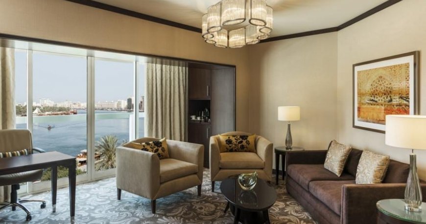 اتاق هتل شرایتون دبی کریک دبی امارات متحده ی عربی