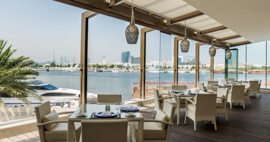 رستوران هتل شرایتون دبی کریک دبی امارات متحده ی عربی