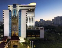 هتل آوانی آتریوم