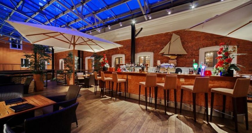 رستوران هتل سوکوز بریج سنت پترزبورگ