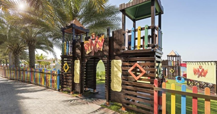 زمین بازی هتل ریکسوس پالم دبی