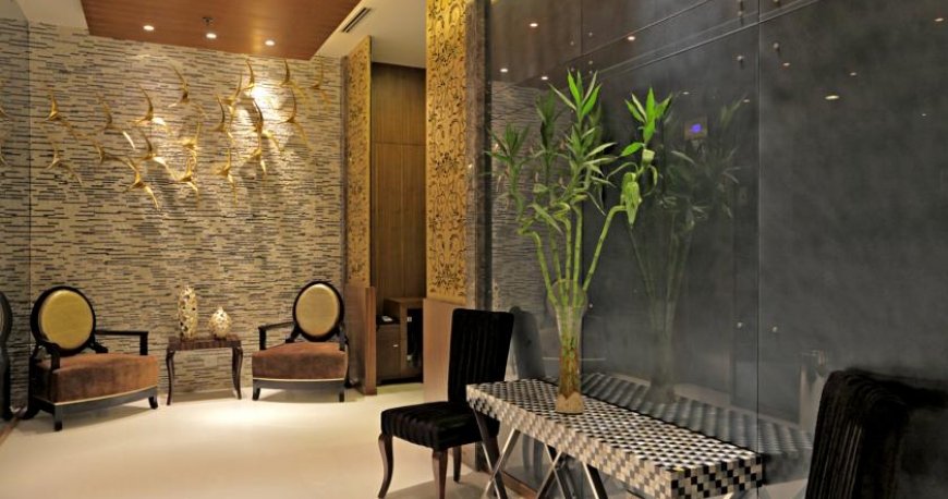 لابی هتل کانتری این ساکت دهلی لابی هتل کانتری این ساکت دهلی