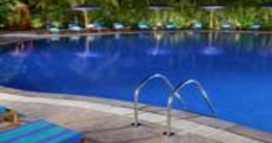 استخر هتل لالیت بمبئی