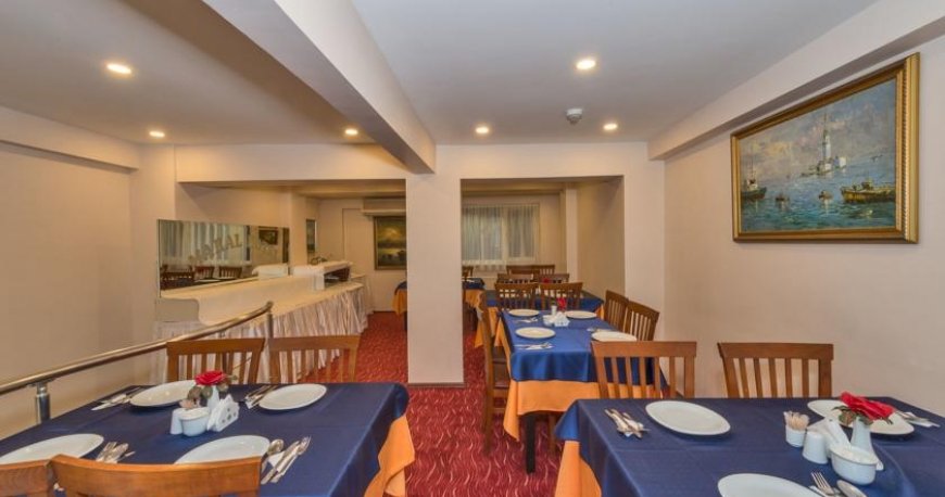 رستوران هتل مارال