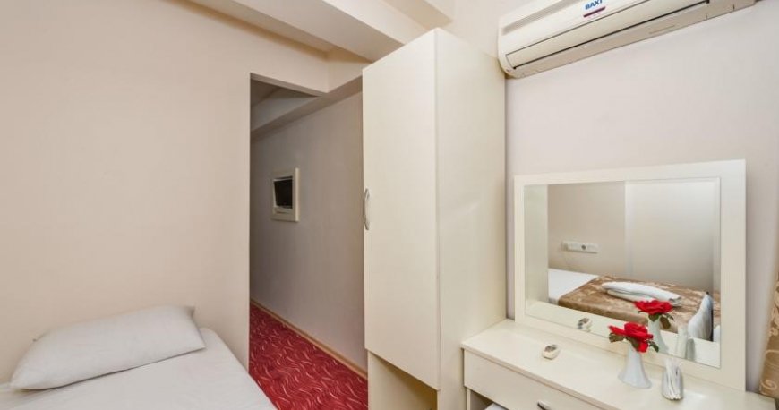 اتاق هتل مارال