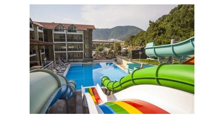 استخر هتل مرسوی اکسکلوسیو آکوا