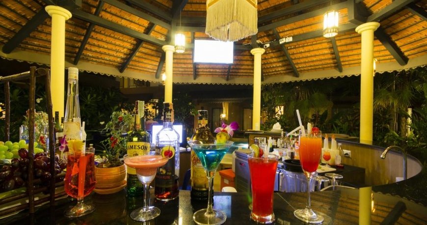 رستوران هتل شانایا بیچ ریزورت اند اسپا پوکت