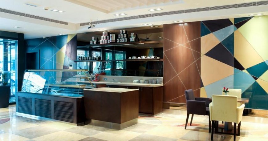 لابی هتل رین تری دبی امارات متحده ی عربی