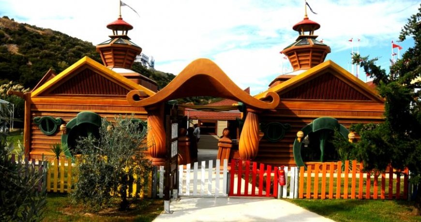 کیدزکلاب هتل آکوا فانتزی کوش آداسی