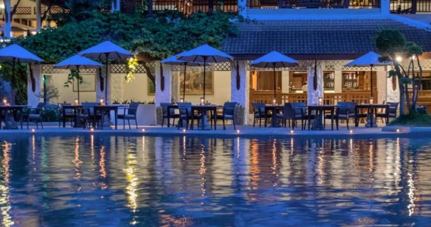 استخر هتل تاورن بیچ پوکت استخر هتل تاورن بیچ پوکت