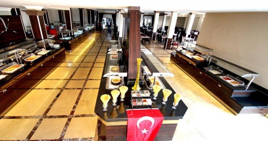 رستوران هتل ویستا هیل کوشی آداسی