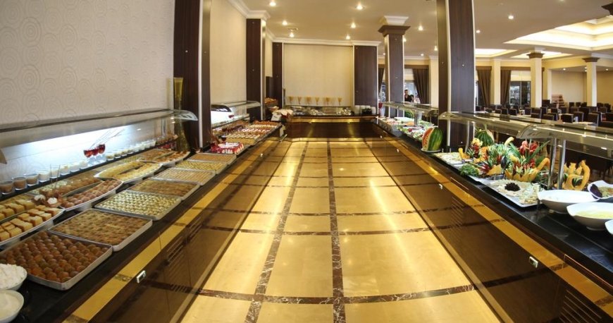 رستوران هتل ویستا هیل کوشی آداسی