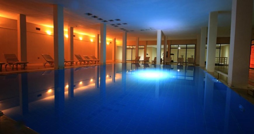 استخر هتل ویستا هیل کوشی آداسی