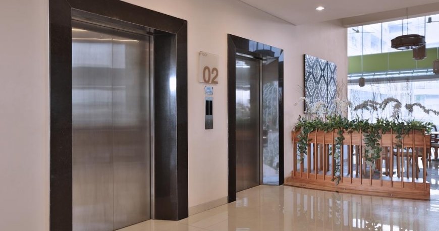 لابی هتل هالیدی این اکسپرس بالی رایا کوتا