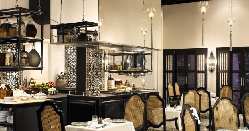 رستوران هتل پارک حیات