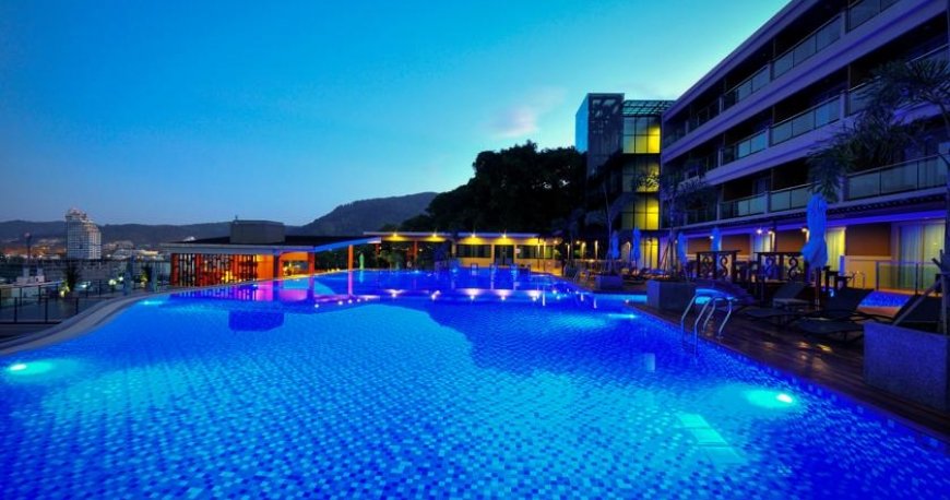 استخر هتل سنسز ریزورت پوکت