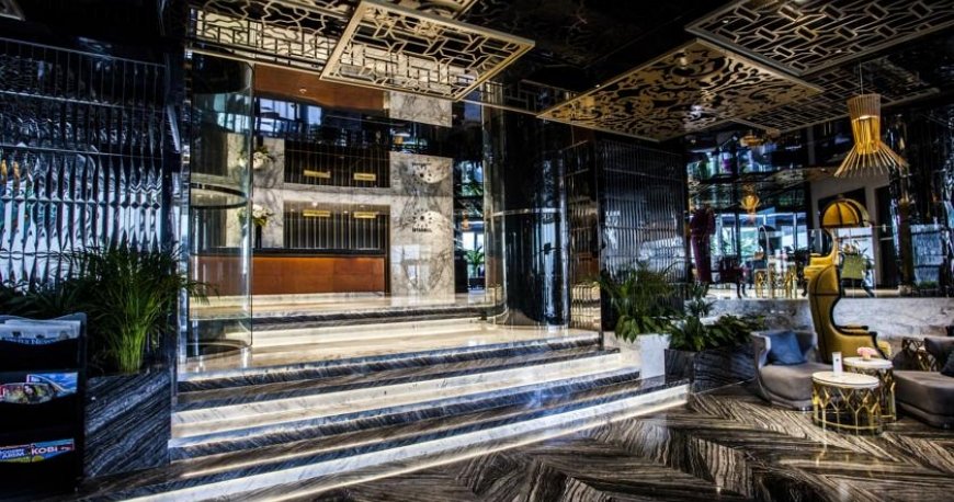 لابی هتل ریکسوس الیسیوم