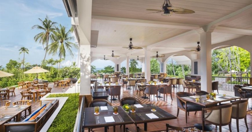 رستوران هتل شرایتون ساموئی