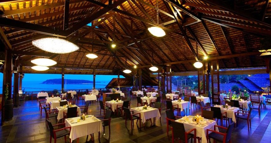 رستوران هتل نورا بوری ساموئی