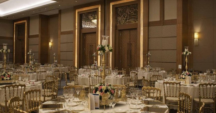 رستوران هتل رادیسون بلو استانبول