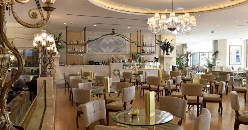 کافی شاپ هتل CVK پارک استانبول