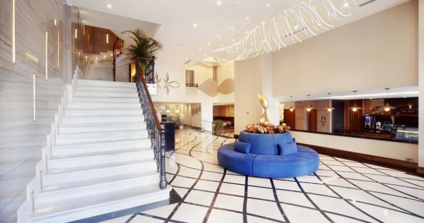 لابی هتل گرند دی پرا استانبول