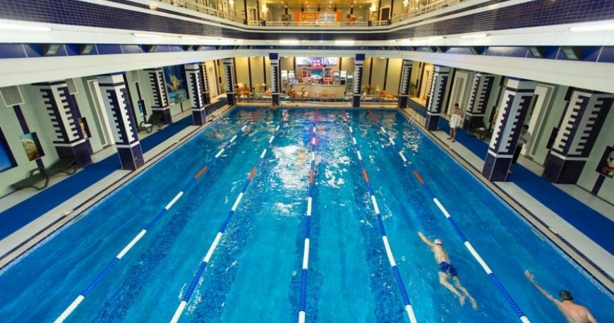 استخر هتل آستوریا