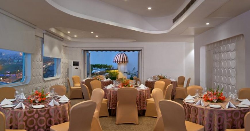 رستوران هتل پارک این بای رادیسون