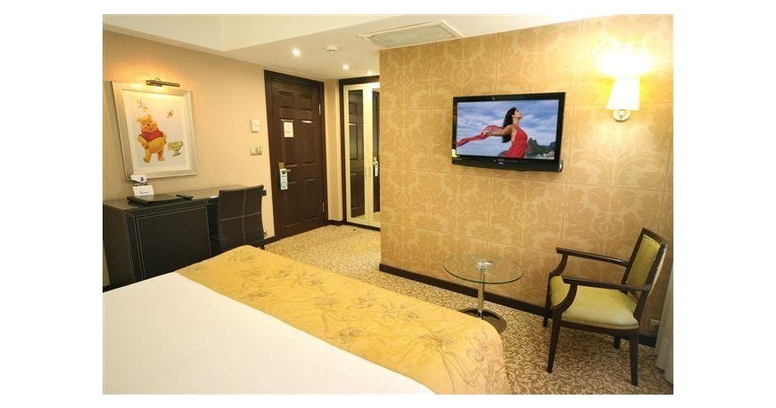 اتاق هتل کارتن