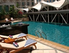 هتل پنینسولا اکسلسیور