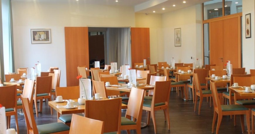 رستوران هتل بست وسترن آم بورسیگتورم برلین رستوران هتل بست وسترن آم بورسیگتورم برلین