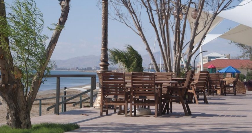 هتل کرسنت بیچ باکو