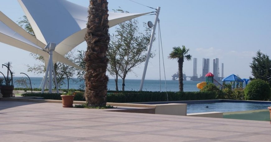 هتل کرسنت بیچ باکو