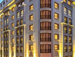 هتل گرند اوزتانیک