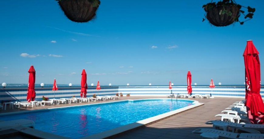 استخر هتل لیلیا گلدن سندز