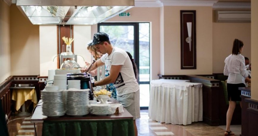 رستوران هتل لیلیا گلدن سندز