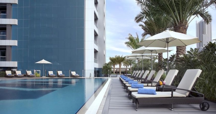 استخر هتل آتانا دبی استخر هتل آتانا دبی