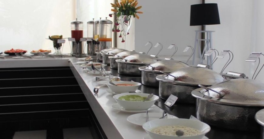 رستوران هتل رامادا پلازا آگرا