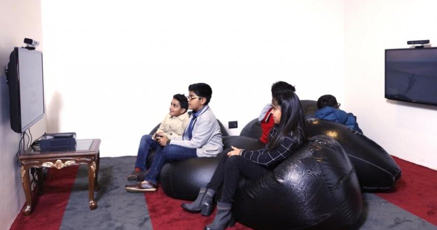 اتاق بازی هتل رامادا پلازا آگرا