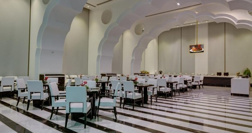 رستوران هتل رامادا پلازا آگرا