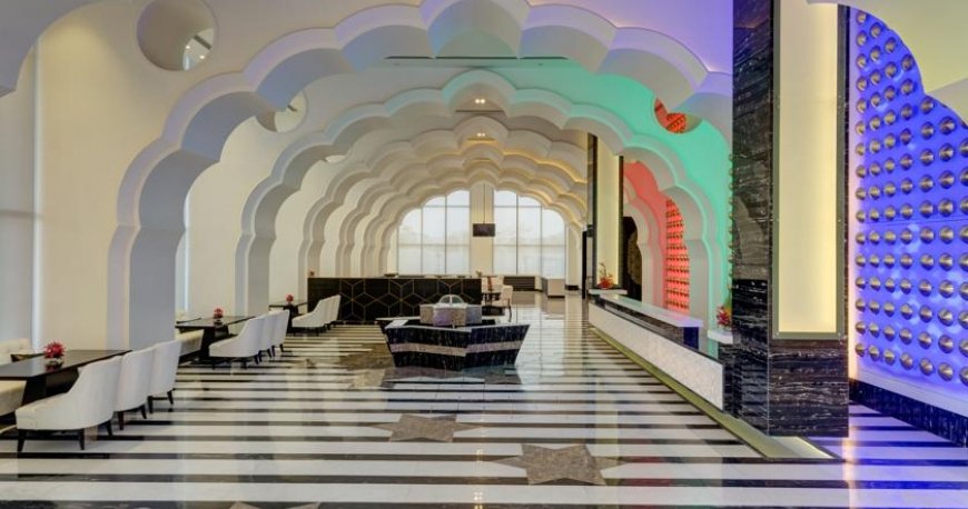 لابی هتل رامادا پلازا آگرا