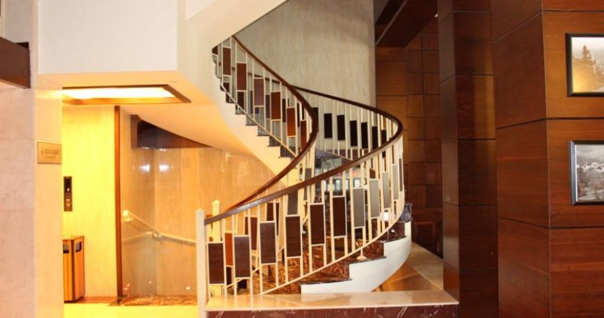 لابی هتل آستوریا